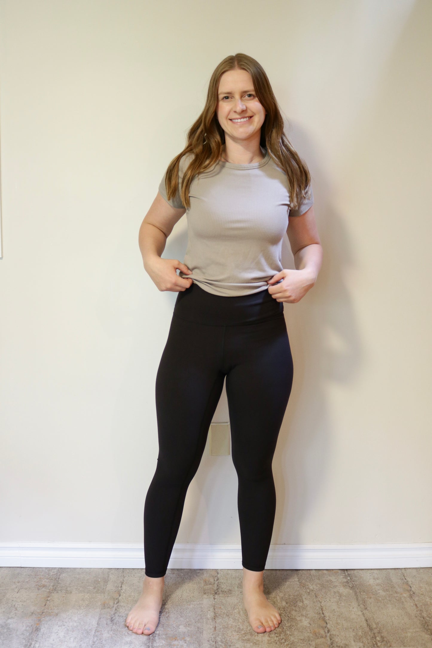 High Waisted Leggings w/ Key Pocket -Black S-3XL