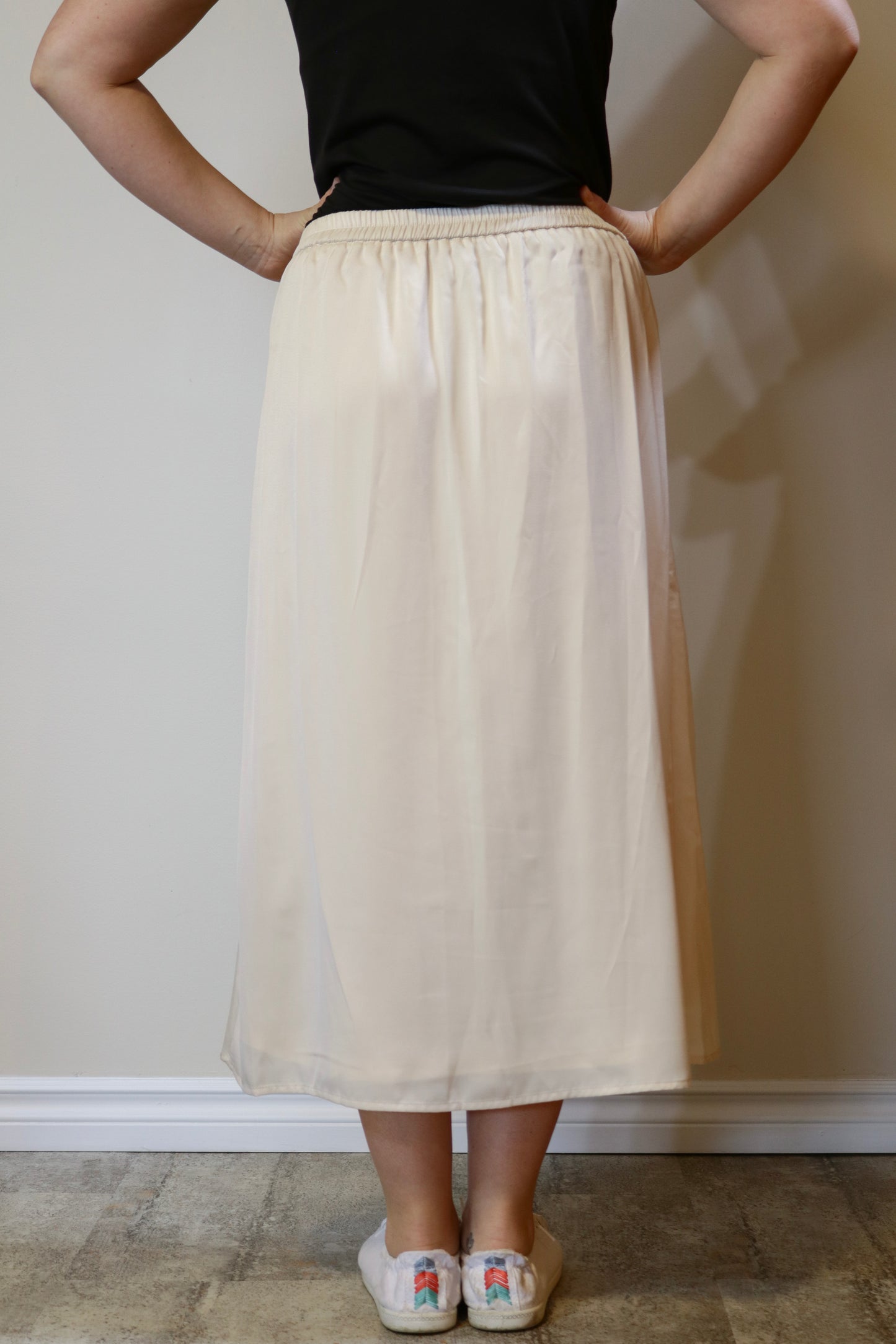 Satin Midi Skirt - Oatmilk S-L