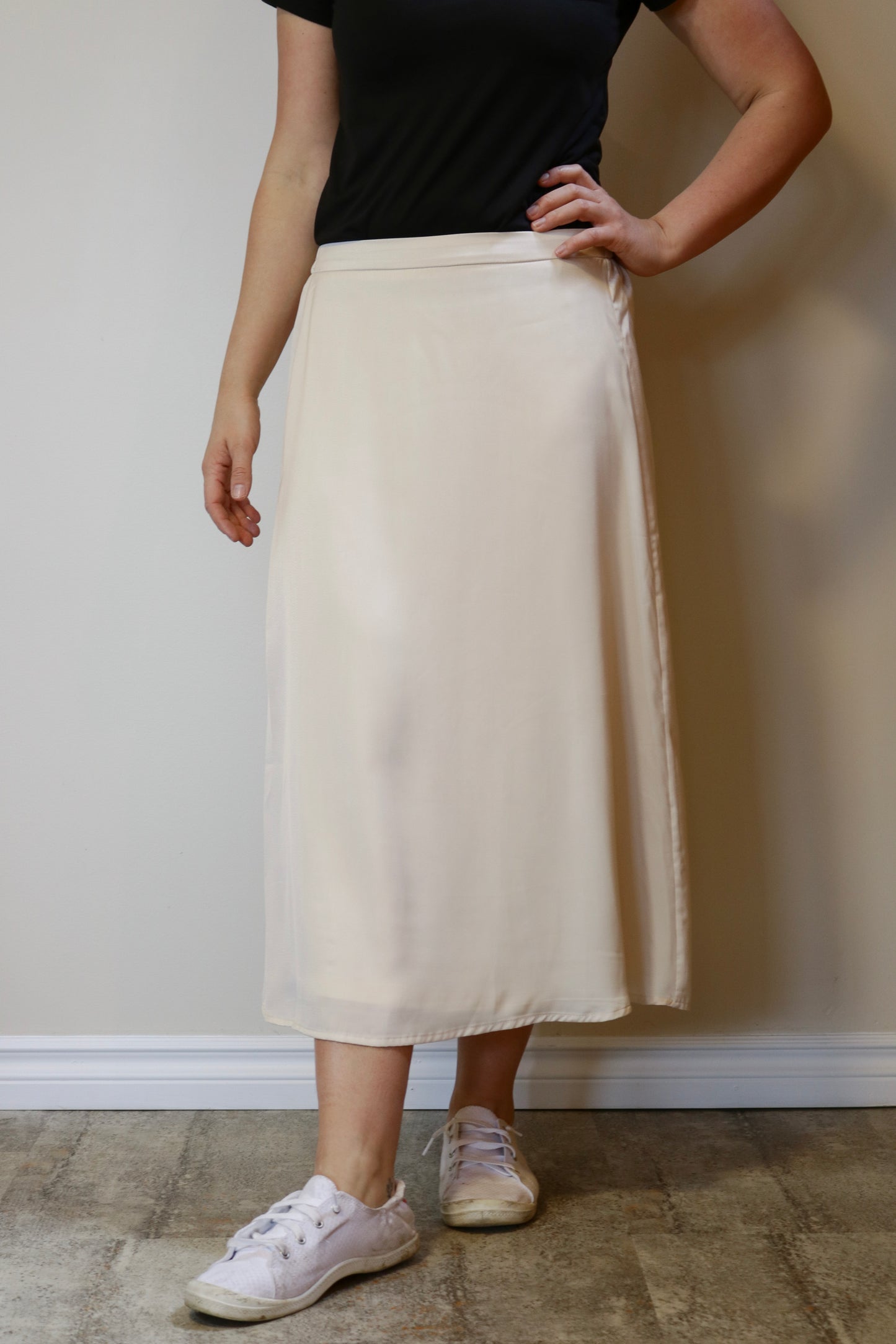 Satin Midi Skirt - Oatmilk S-L