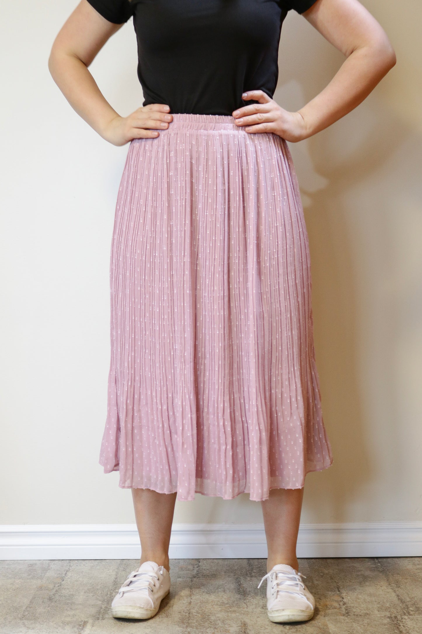 Swiss Dot Pleated Skirt - Red Bean S-L