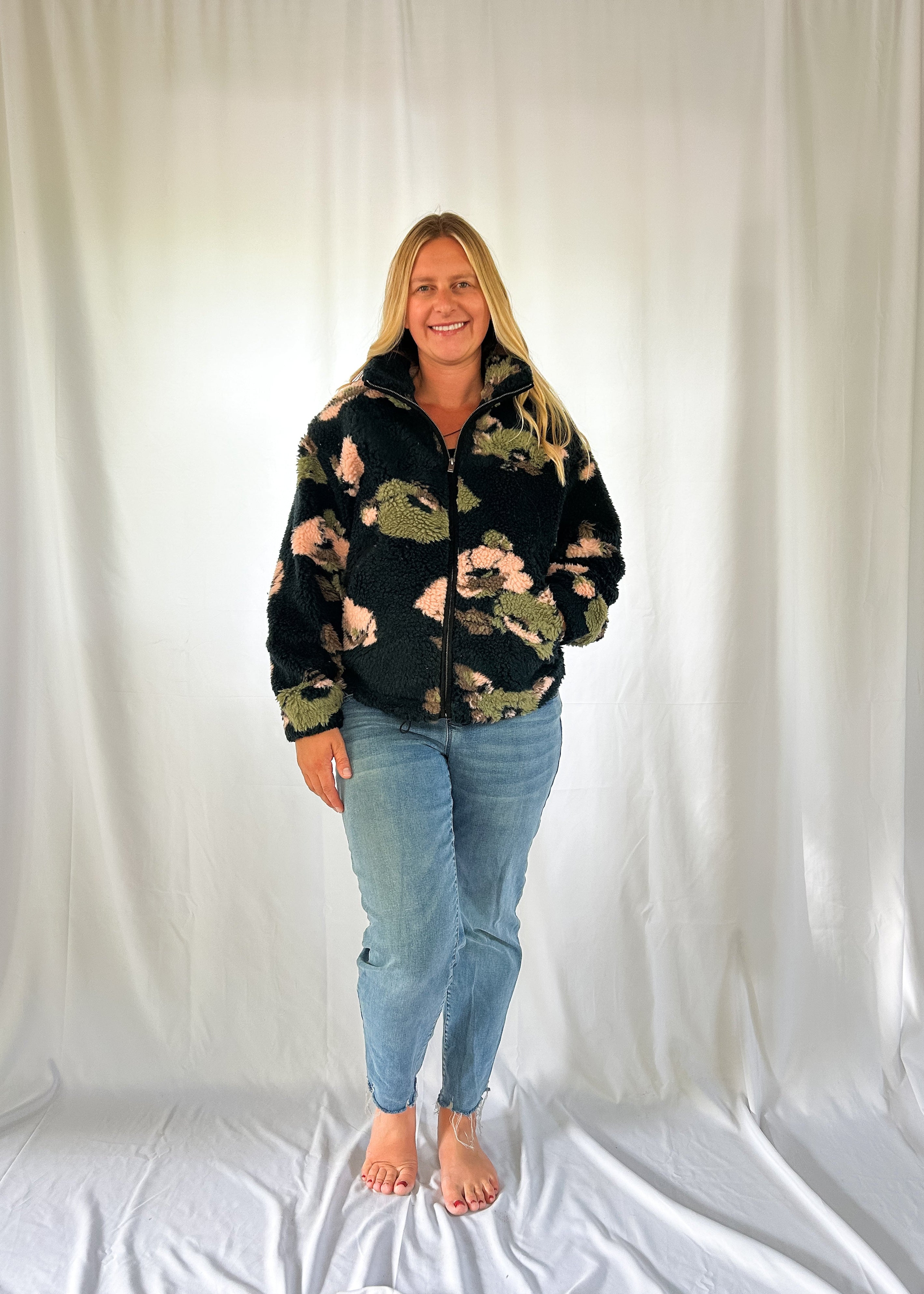 RD Style the Whistler Sherpa - Black (XS-L)