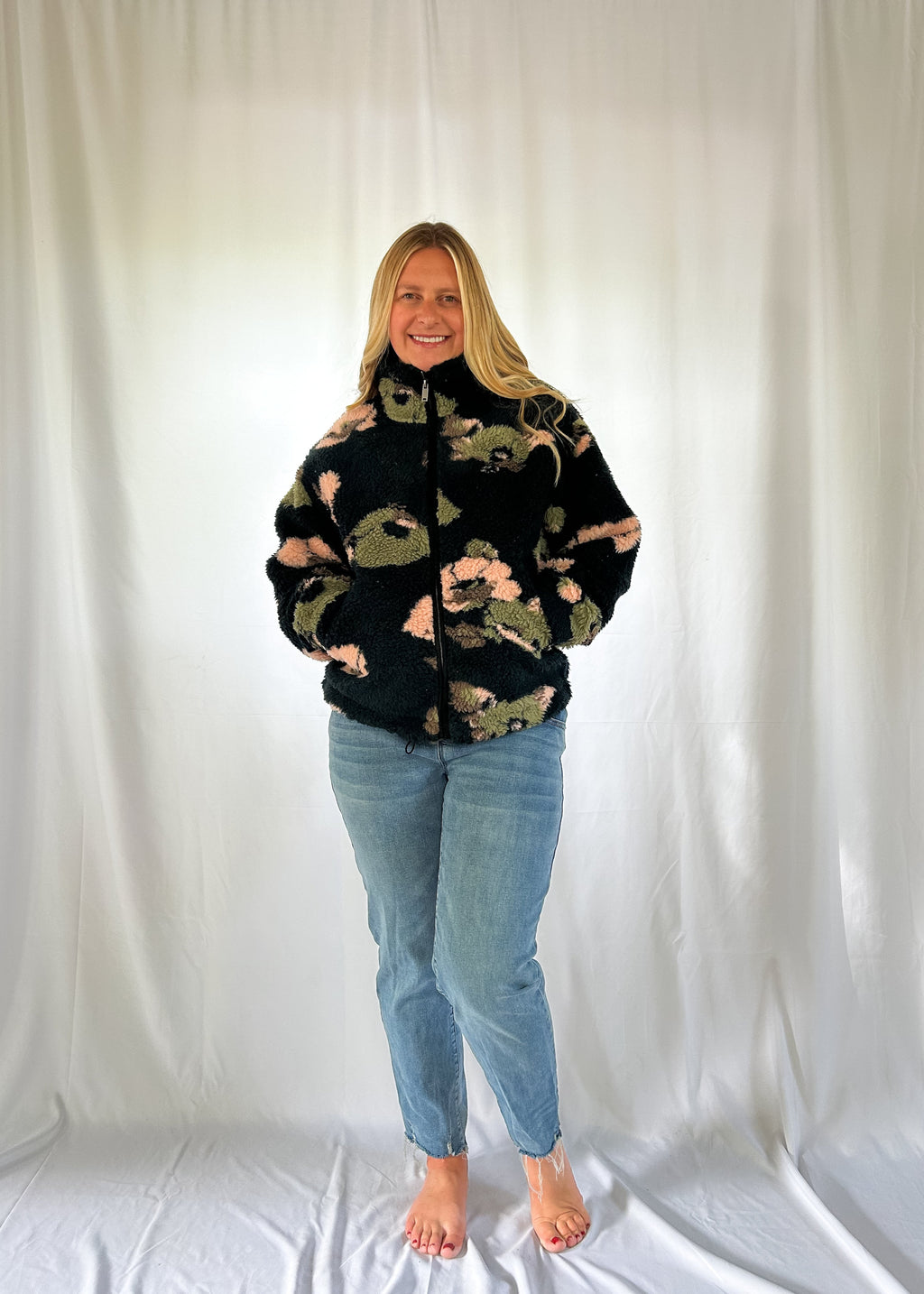 RD Style the Whistler Sherpa - Black (XS-L)